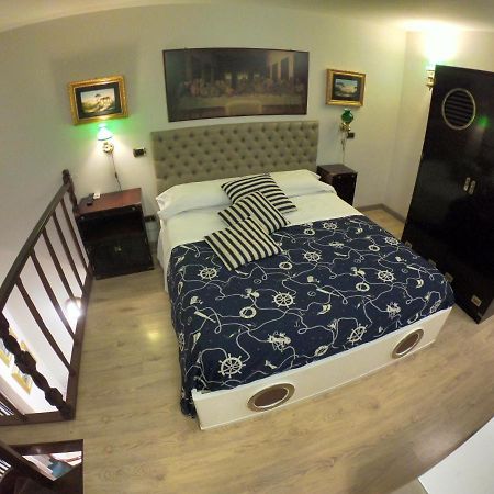 Hotel Ausonia Наполи Екстериор снимка