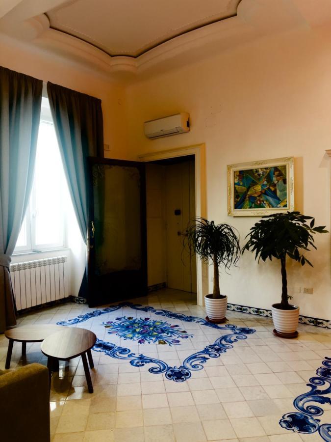 Hotel Ausonia Наполи Екстериор снимка