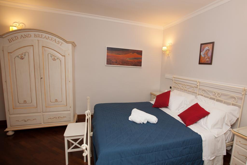 Hotel Ausonia Наполи Екстериор снимка