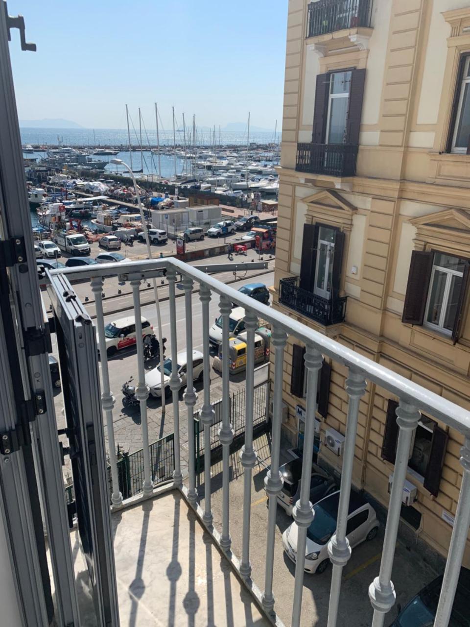 Hotel Ausonia Наполи Екстериор снимка