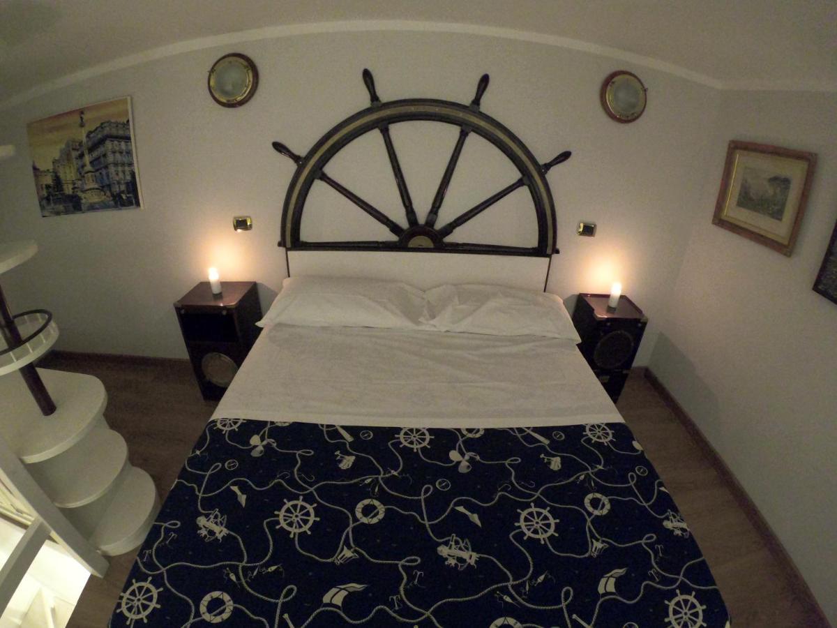 Hotel Ausonia Наполи Екстериор снимка