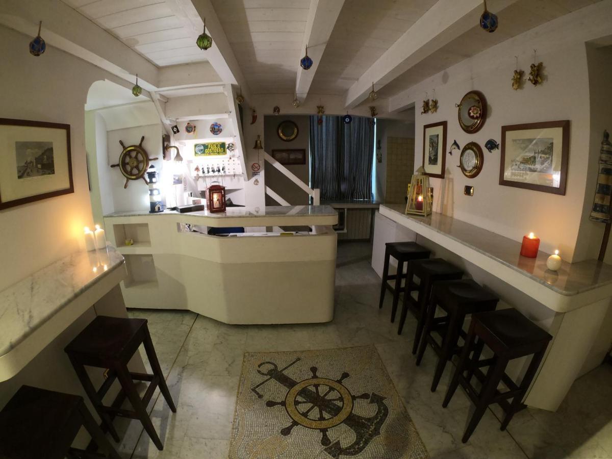Hotel Ausonia Наполи Екстериор снимка